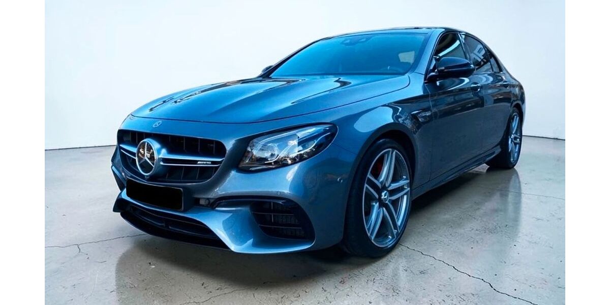 Mercedes-Benz E 63 AMG 110.000 km 61.900 &euro; Ernsgaden 85119