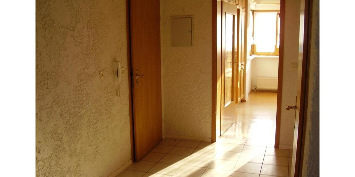 Etagenwohnung Riedenburg - 4 Zimmer, 100 m&sup2;, 300.000&euro; | Angebot:26995653