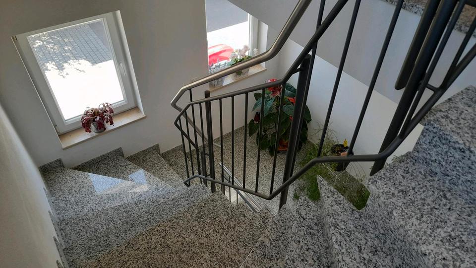 Dachgeschoßwohnung Schrobenhausen - 3 Zimmer, 65 m&sup2;, 800&euro; | Angebot:26407112