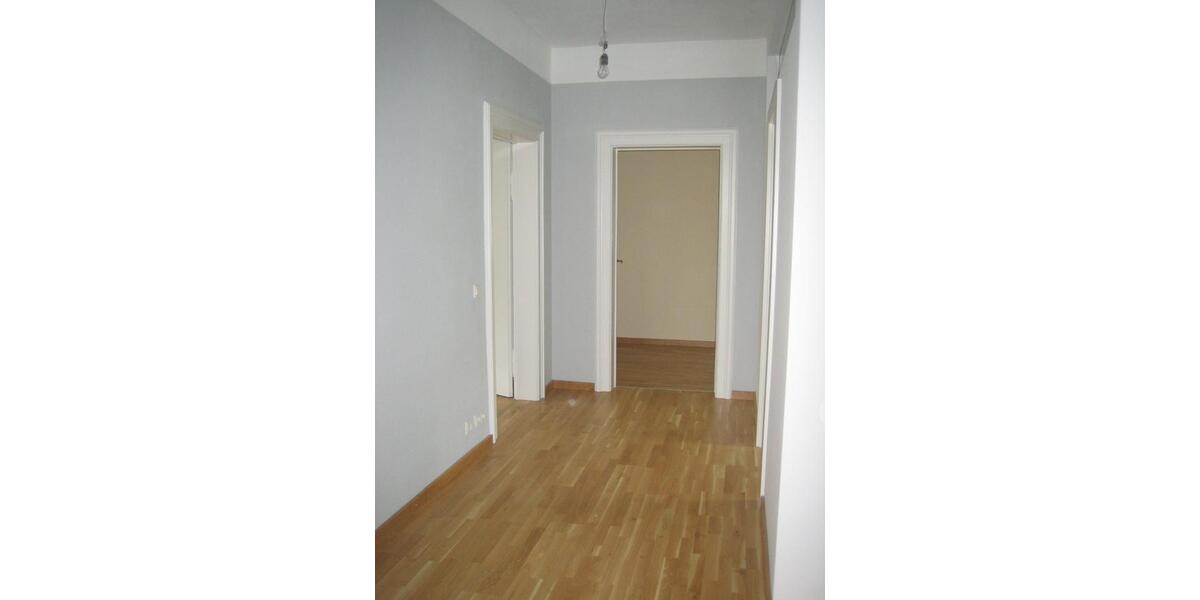 Etagenwohnung Riedenburg - 4 Zimmer, 150 m&sup2;, 1.125&euro; | Angebot:25294765