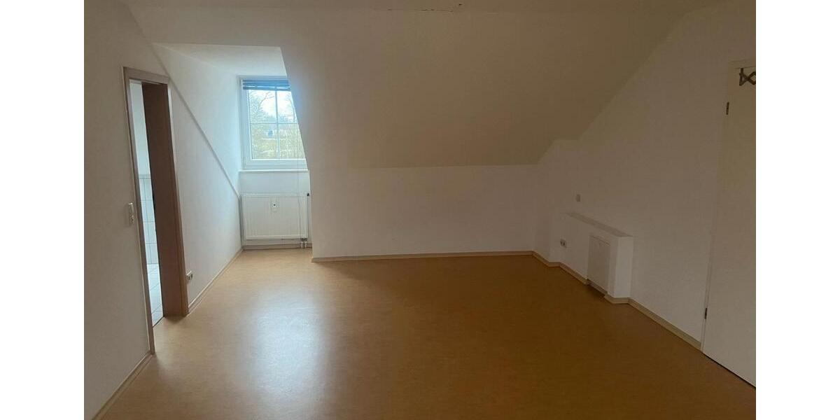 Dachgeschoßwohnung Ingolstadt Südost - 1 Zimmer, 35 m&sup2;, 145.000&euro; | Angebot:26646532