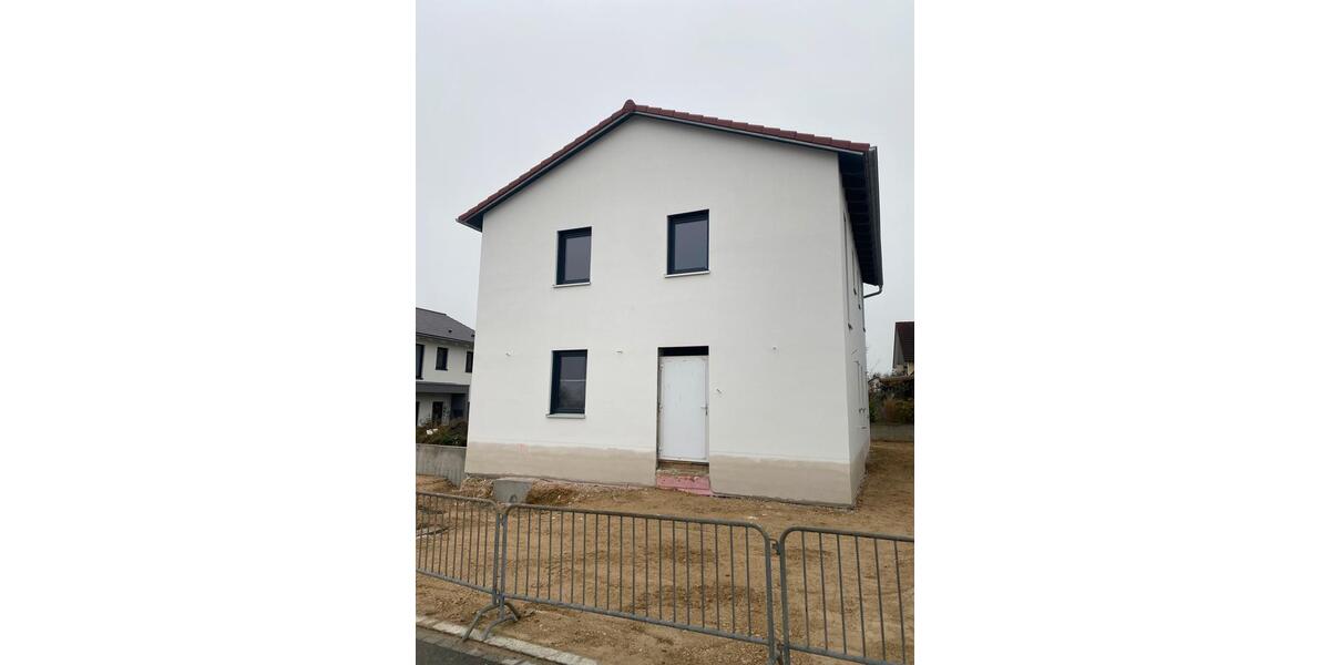 Einfamilienhaus Neuburg an der Donau - 7 Zimmer, 142 m&sup2;, 599.000&euro; | Angebot:24299351