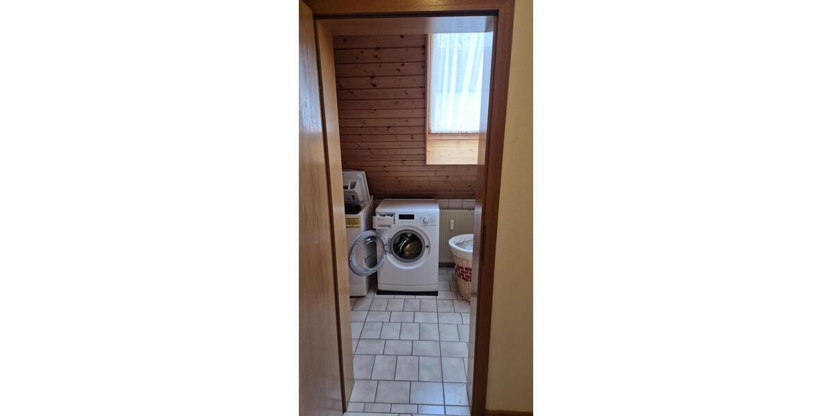 Dachgeschoßwohnung Neuburg an der Donau - 4 Zimmer, 121 m&sup2;, 950&euro; | Angebot:26041339