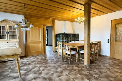 Wohnung Wettstetten - 4 Zimmer, 180 m&sup2;, 1.350&euro; | Angebot:23847372