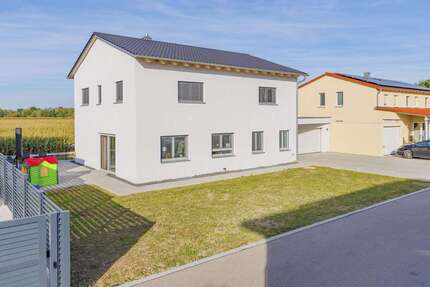 Haus Pförring - 6 Zimmer, 162 m&sup2;, 775.000&euro; | Angebot:27655639