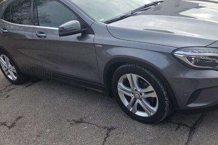 Mercedes-Benz GLA 180 120.000 km 14.950 &euro; Kösching 85092