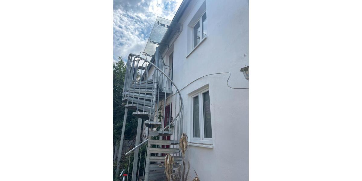 Etagenwohnung Neuburg an der Donau - 1 Zimmer, 90 m&sup2;, 450&euro; | Angebot:25989078