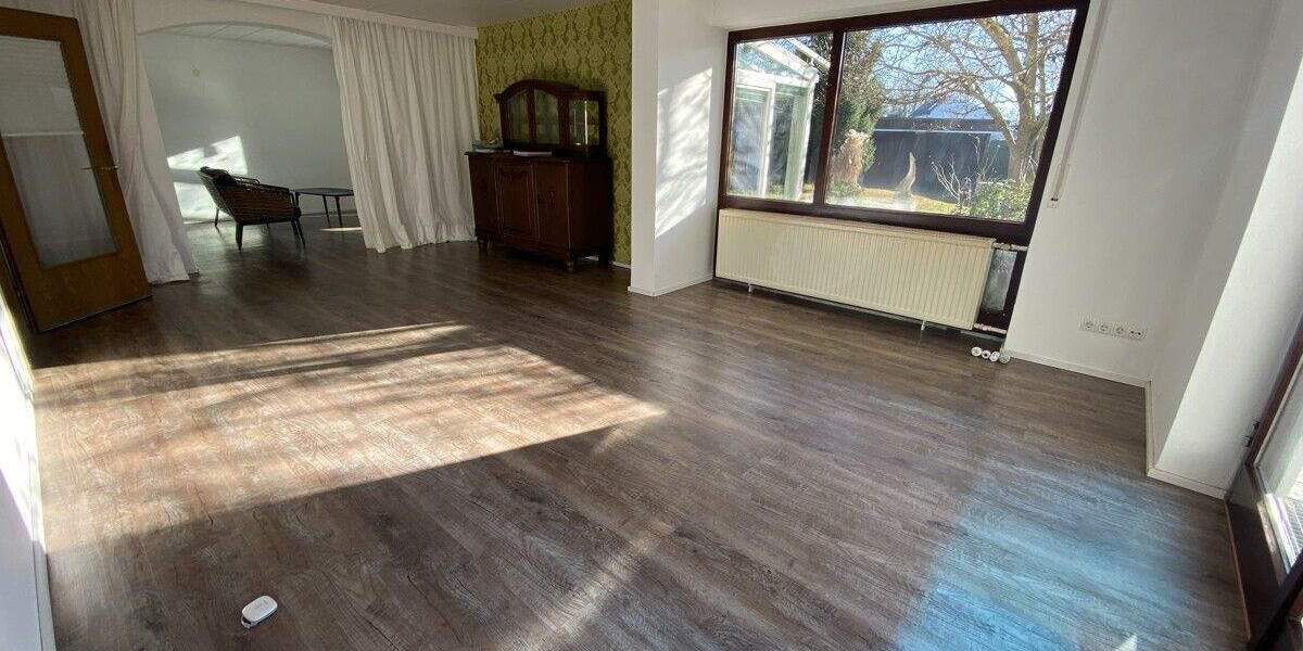 Einfamilienhaus Schrobenhausen - 6 Zimmer, 197 m&sup2;, 720.000&euro; | Angebot:25780446