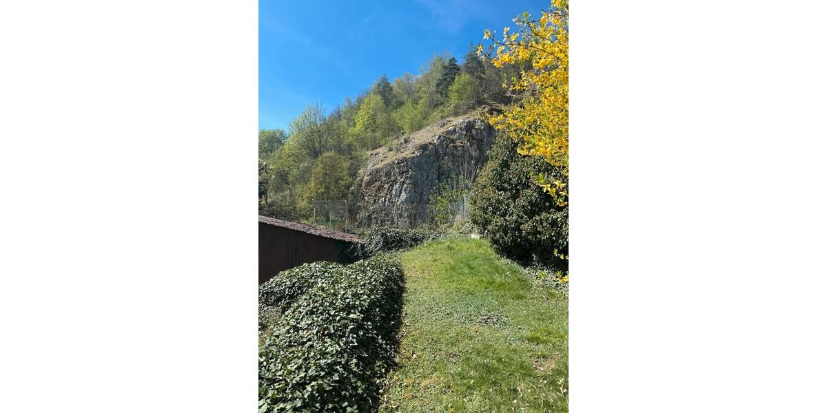 Einfamilienhaus Dollnstein - 6 Zimmer, 300.000&euro; | Angebot:23216701