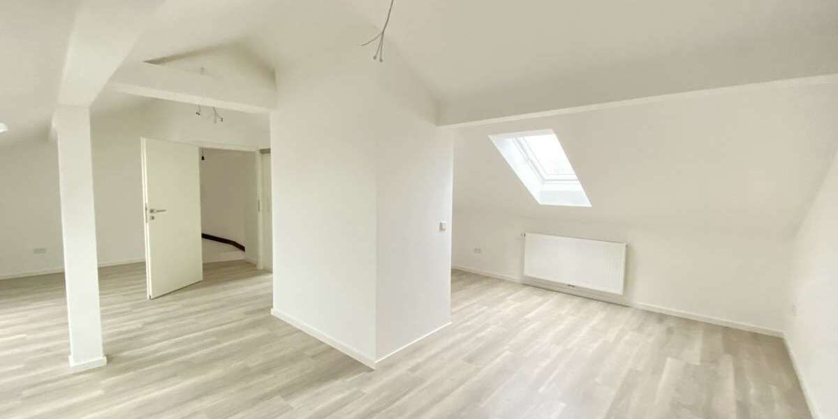 Etagenwohnung Ingolstadt Schlachthofviertel - 4 Zimmer, 100 m&sup2;, 1.150&euro; | Angebot:26111414