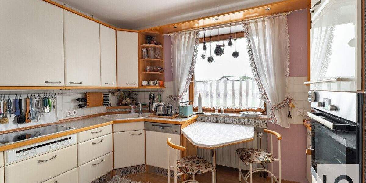 Einfamilienhaus Böhmfeld - 7 Zimmer, 125 m&sup2;, 649.000&euro; | Angebot:25706085