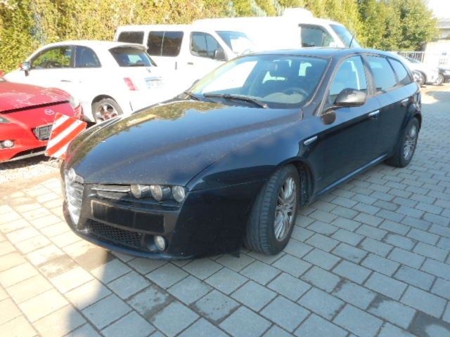 Alfa Romeo 159 225.000 km 1.999 &euro; Ernsgaden 85119