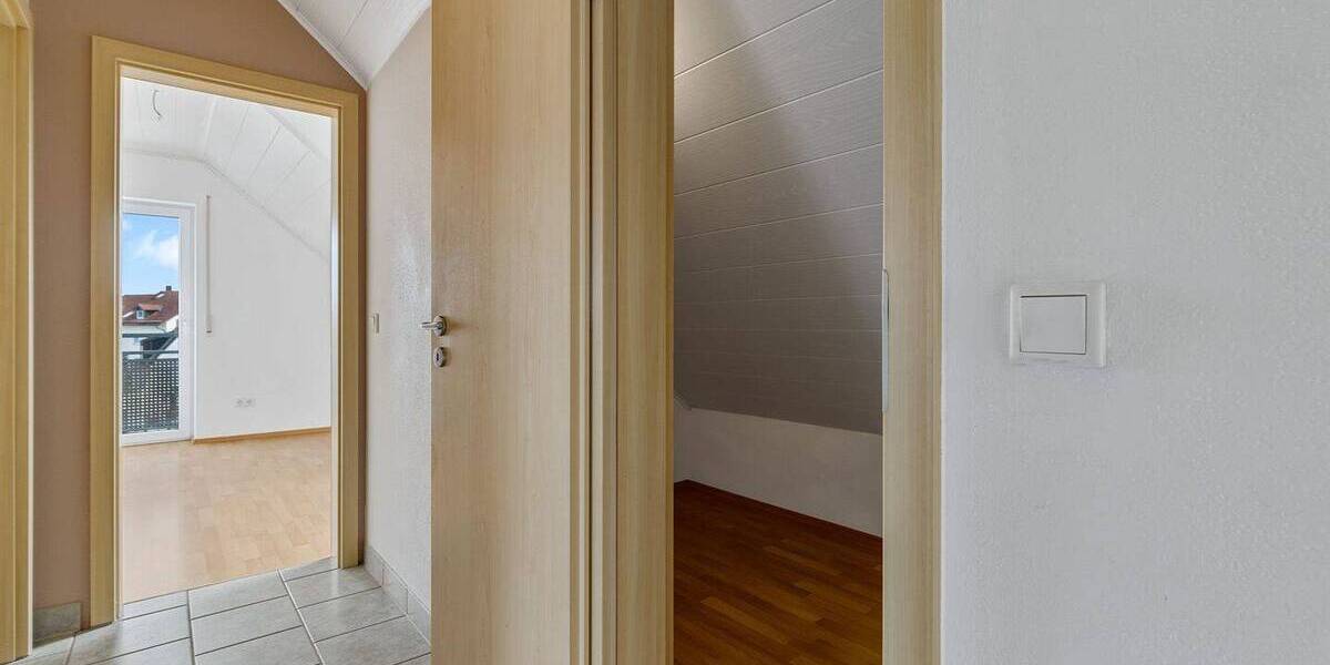 Etagenwohnung Ingolstadt Südost - 3 Zimmer, 75 m&sup2;, 279.800&euro; | Angebot:25726311