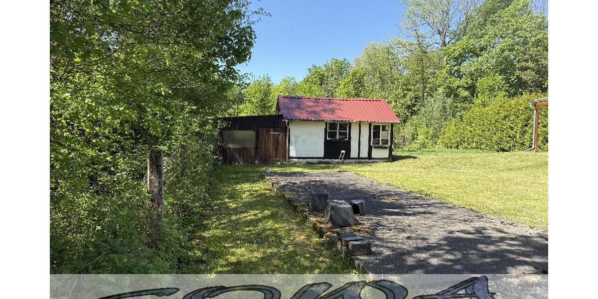 Attraktives Haus mit Ausbaupotential und mit großzügigem Grundstück und Waldfläche in Weichering - Ein Objekt von Ihrem Immobilienpartner SOWA Immobilien und Finanzen - Einfamilienhaus Weichering | Angebot:26060386