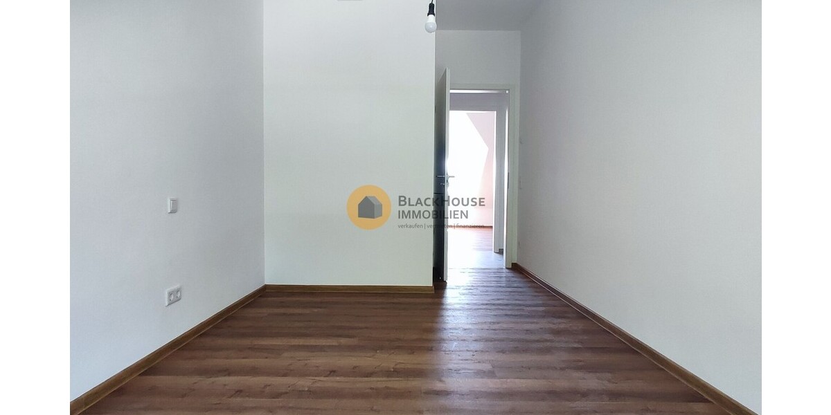 Wohnen und Arbeiten: zentrale 6 Zimmer Rooftop-Wohnung in Ingolstadt Monikaviertel - Dachgeschoßwohnung Ingolstadt Südost | Angebot:25836611