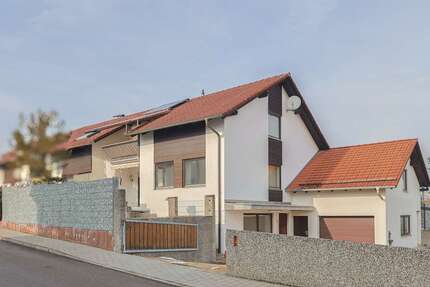 Haus Wettstetten - 4 Zimmer, 113 m&sup2;, 450.000&euro; | Angebot:25155952