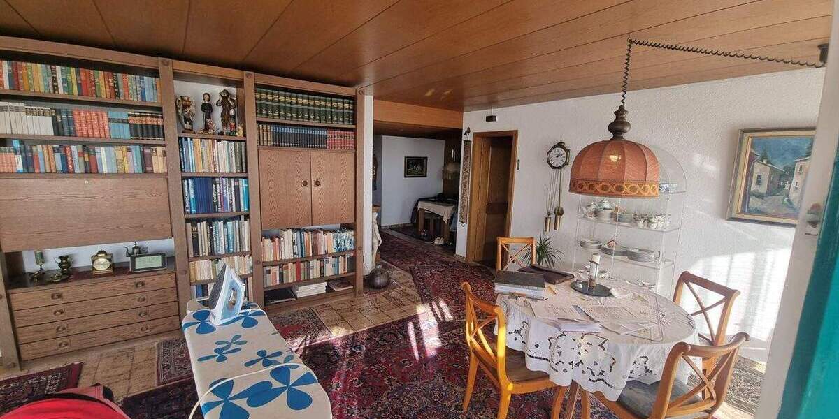 Etagenwohnung Ingolstadt Friedrichshofen-Hollerstauden - 5 Zimmer, 138 m&sup2;, 285.000&euro; | Angebot:25708053