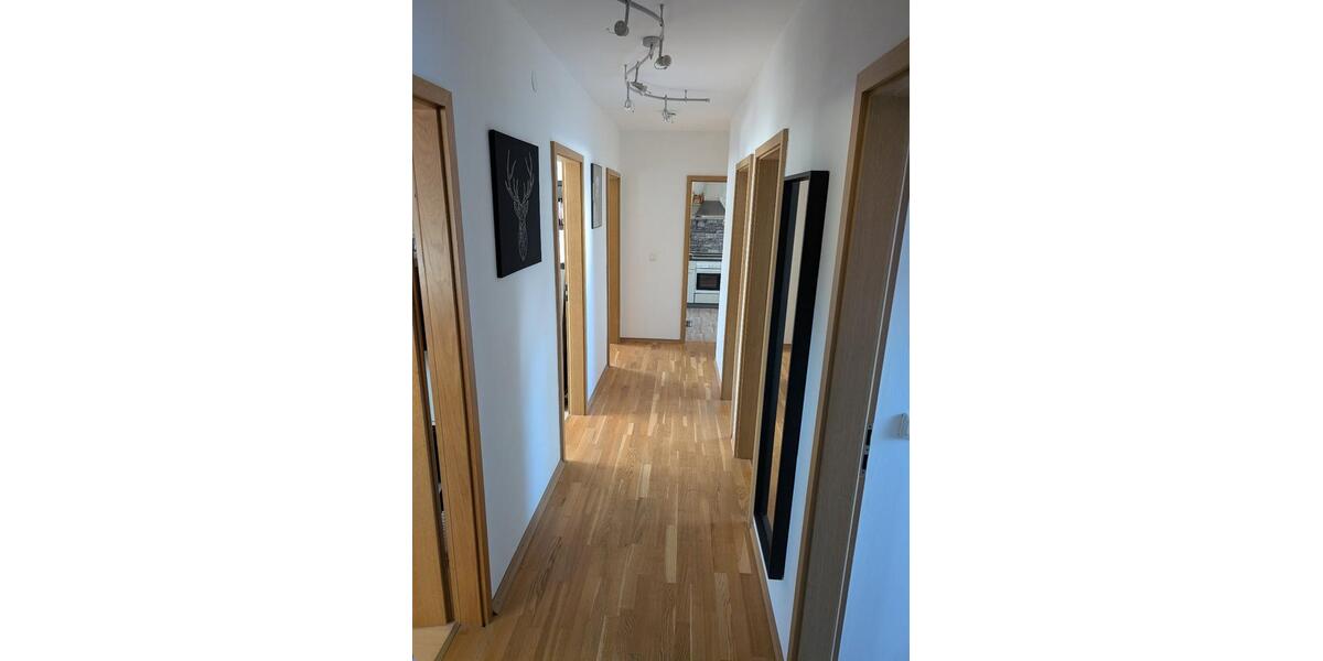 Dachgeschoßwohnung Ingolstadt Münchener Straße - 2.5 Zimmer, 65 m&sup2;, 980&euro; | Angebot:27611842