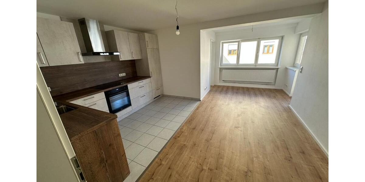 Etagenwohnung Mainburg - 3 Zimmer, 110 m&sup2;, 900&euro; | Angebot:25435832