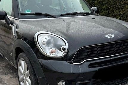 Mini Countryman S (Cooper) 98.000 km 9.200 &euro; Mainburg 84048
