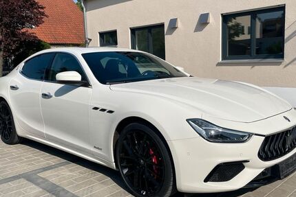 Maserati Ghibli 77.000 km 43.900 &euro; Ingolstadt 85055