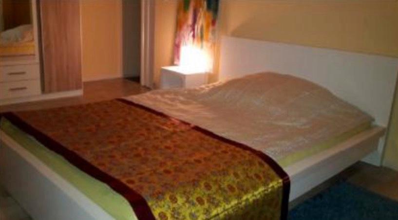 Einfamilienhaus Ingolstadt Friedrichshofen-Hollerstauden - 2 Zimmer, 85 m&sup2;, 1.350&euro; | Angebot:26113369