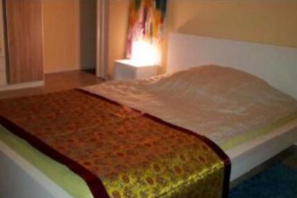 Haus Ingolstadt Friedrichshofen-Hollerstauden - 2 Zimmer, 85 m&sup2;, 1.350&euro; | Angebot:26113369