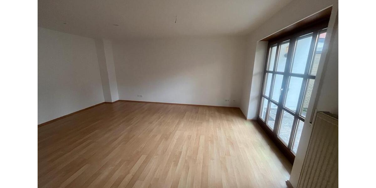Erdgeschoßwohnung Ingolstadt Münchener Straße - 3 Zimmer, 70 m&sup2;, 315.000&euro; | Angebot:27271616