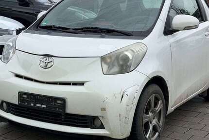 Toyota iQ 303.000 km 2.490 &euro; Neuburg/Donau 86633