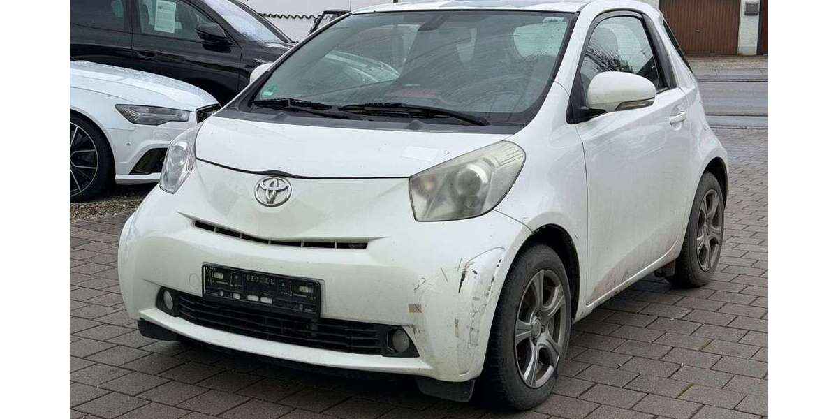 Toyota iQ 303.000 km 2.490 &euro; Neuburg/Donau 86633