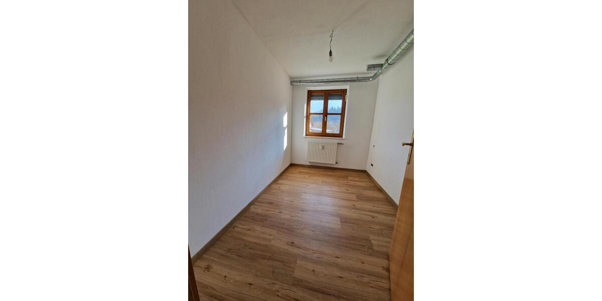 Erdgeschoßwohnung Neustadt an der Donau - 3 Zimmer, 85 m&sup2;, 840&euro; | Angebot:25857732