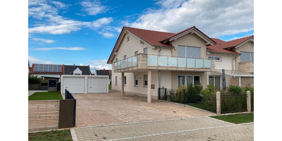 Etagenwohnung Pförring - 4 Zimmer, 129 m&sup2;, 1.050&euro; | Angebot:26045129