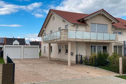 Wohnung Pförring - 4 Zimmer, 129 m&sup2;, 1.050&euro; | Angebot:26045129