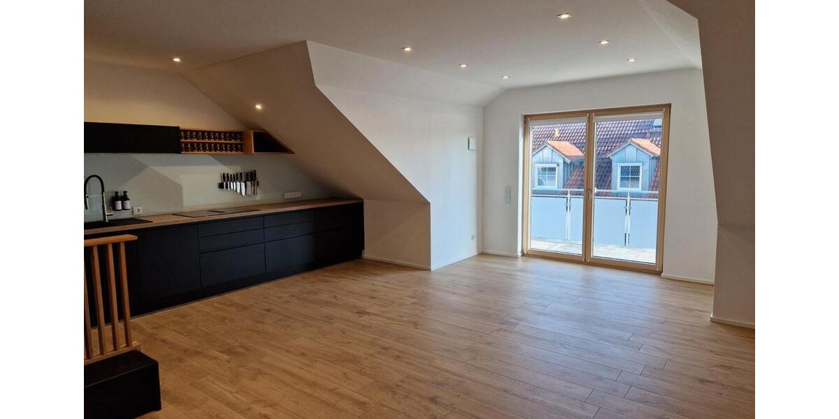 Dachgeschoßwohnung Ingolstadt - 2 Zimmer, 63 m&sup2;, 910&euro; | Angebot:25961669