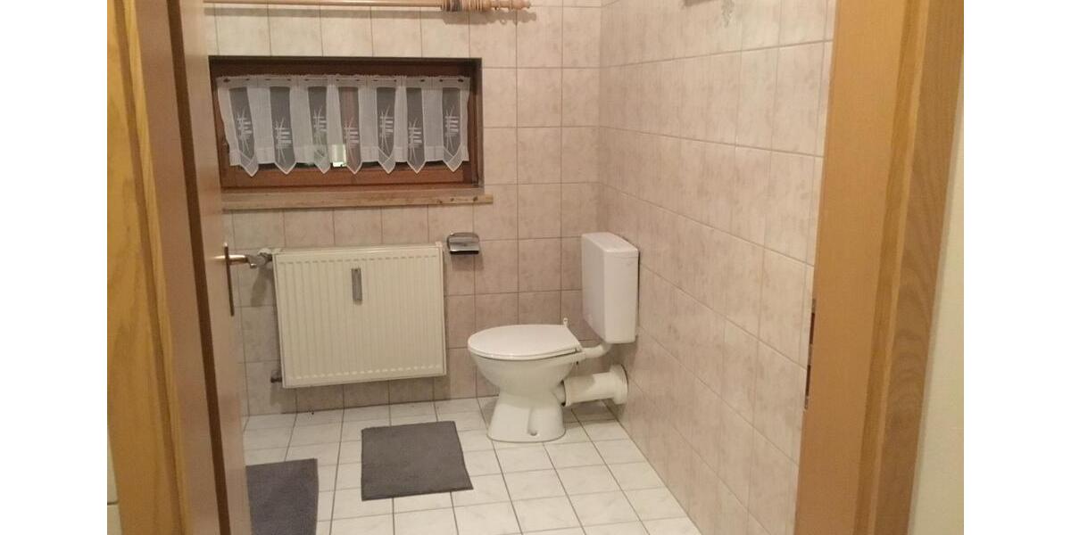 Etagenwohnung Adelschlag - 1 Zimmer, 33 m&sup2;, 400&euro; | Angebot:25922020