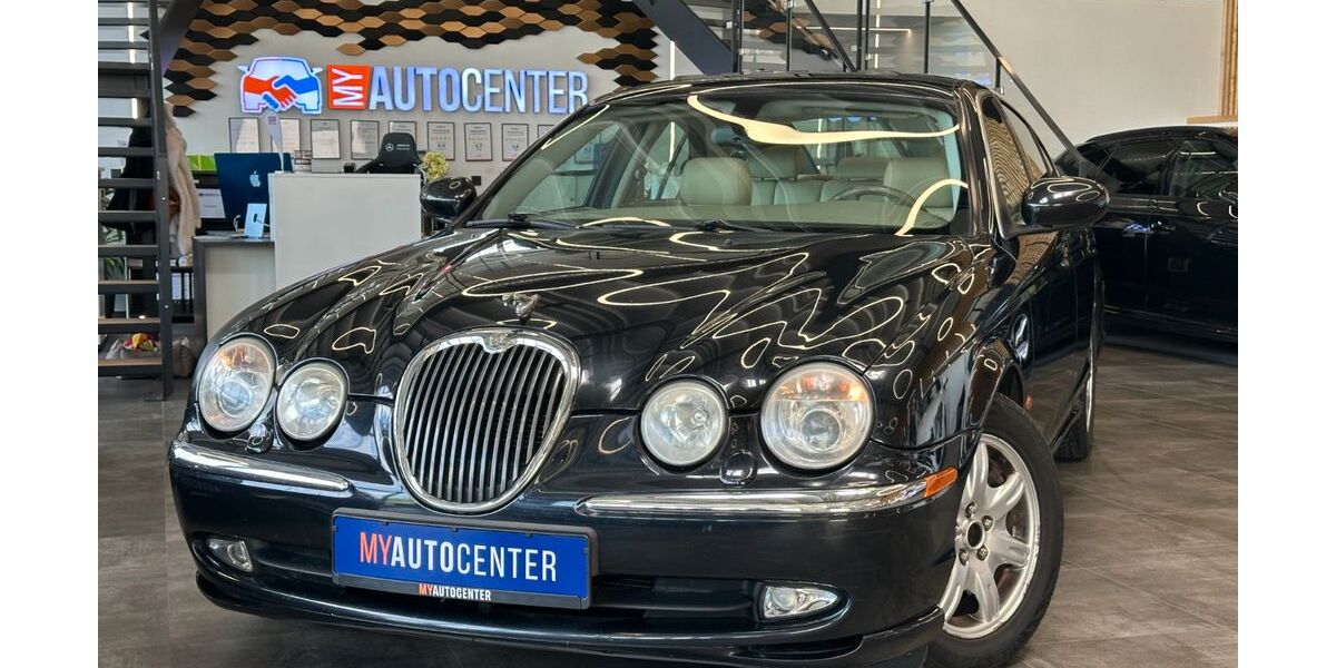 Jaguar S-Type 276.197 km 2.499 &euro; Pfaffenhofen 85276