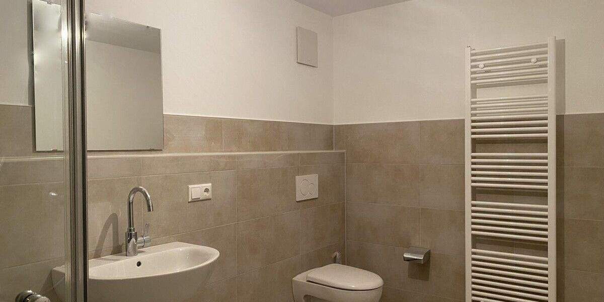 Etagenwohnung Schrobenhausen - 3 Zimmer, 113 m&sup2;, 1.150&euro; | Angebot:25682857