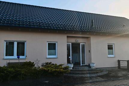 Haus Ehekirchen - 695.000&euro; | Angebot:25976557