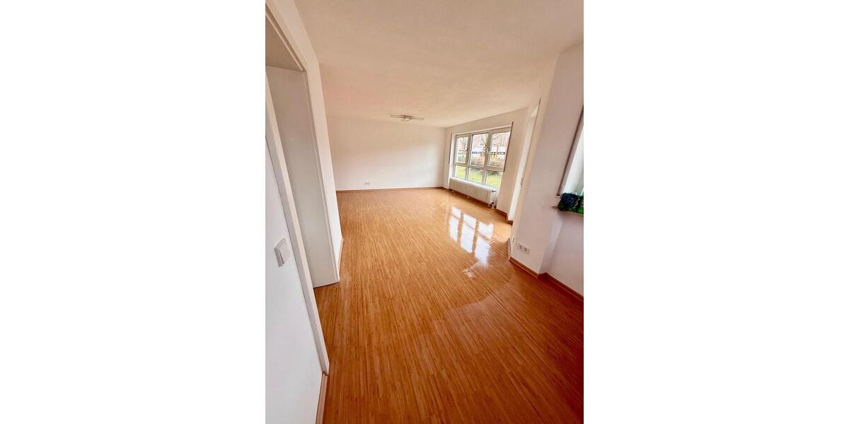 Hochparterre Ingolstadt Südost - 2 Zimmer, 62 m&sup2;, 175.000&euro; | Angebot:25943070