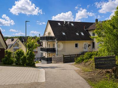 SOLIDES INVESTMENT MIT ENTWICKLUNGSPOTENTIAL - Mehrfamilienhaus, Wohnhaus Mainburg | Angebot:26768576