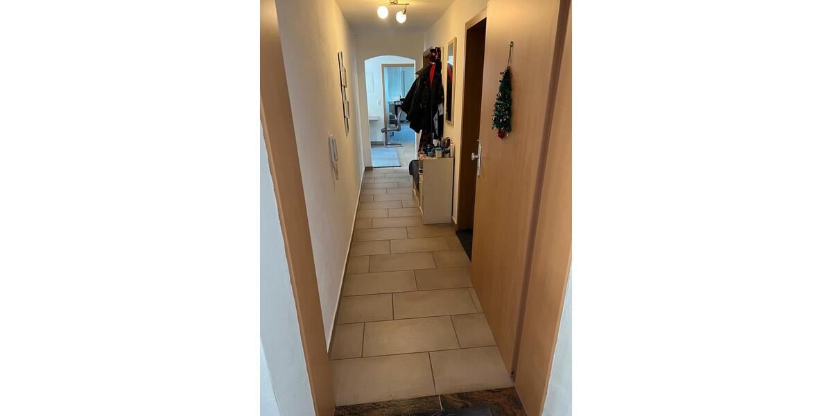 Etagenwohnung Wolnzach - 6 Zimmer, 114 m&sup2;, 1.000&euro; | Angebot:25872189