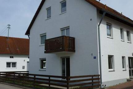 Wohnung Schrobenhausen Hörzhausen - 3 Zimmer, 74 m&sup2;, 715&euro; | Angebot:25667190