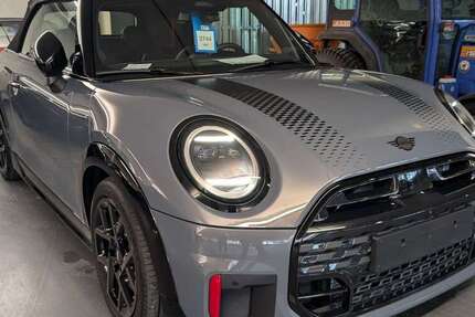 Mini John Cooper Works Cabrio 8.000 km 42.200 &euro; Ingolstadt 85053