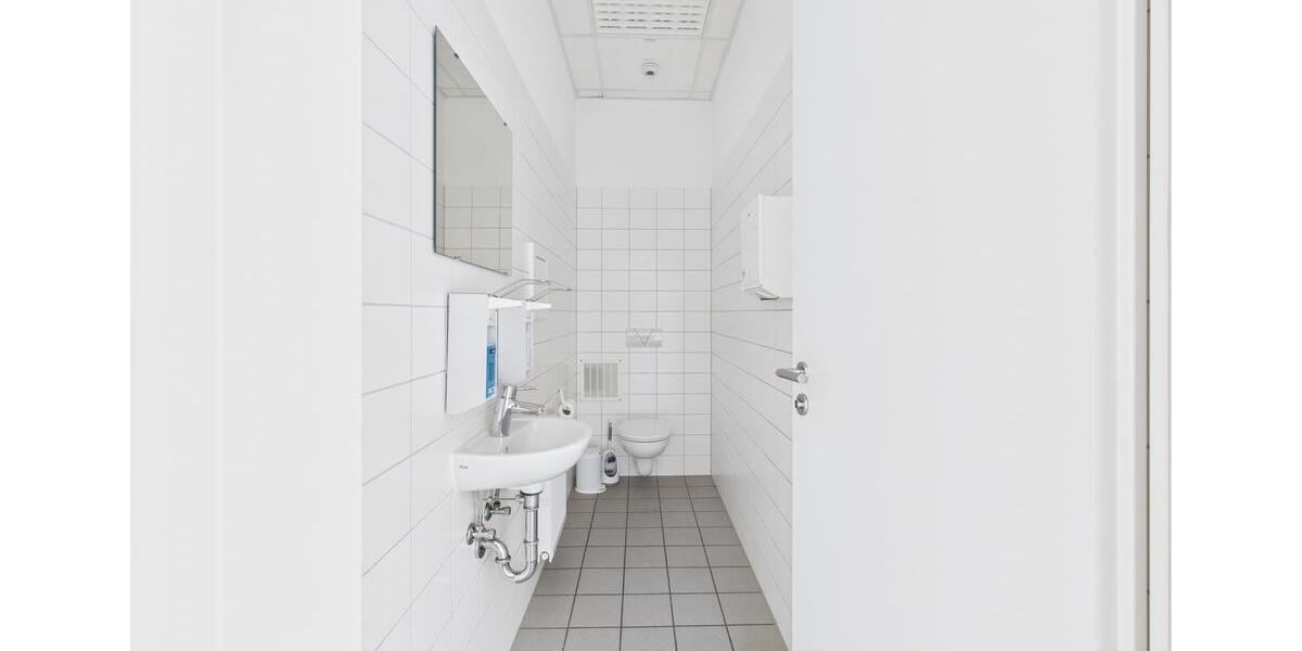 Gewerbeobjekt Ingolstadt - 2.135&euro; | Angebot:23295740