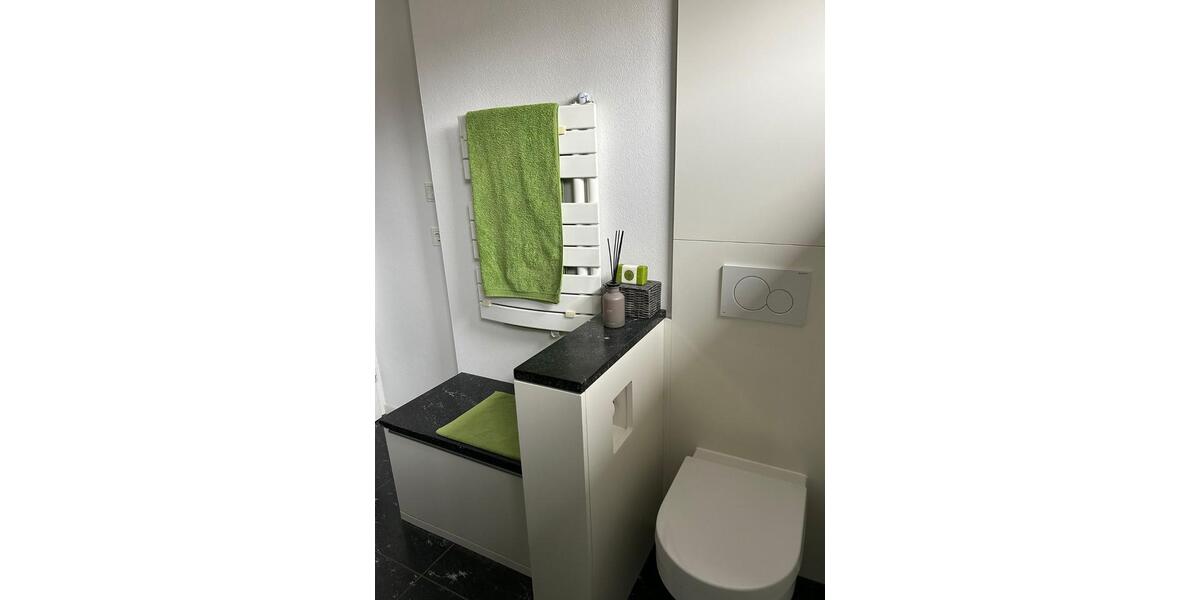 Reihenhaus Neuburg an der Donau - 6 Zimmer, 150 m&sup2;, 1.700&euro; | Angebot:25426485