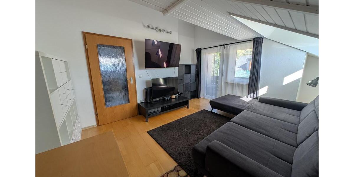 Dachgeschoßwohnung Ingolstadt Münchener Straße - 2.5 Zimmer, 65 m&sup2;, 980&euro; | Angebot:27611842
