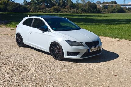 Seat Leon 145.500 km 13.300 &euro; Manching 85077