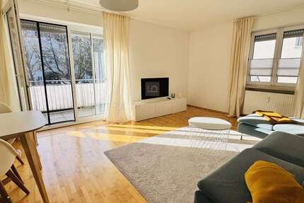 Wohnung Ingolstadt Hollerstauden - 3 Zimmer, 80 m&sup2;, 1.200&euro; | Angebot:26673375