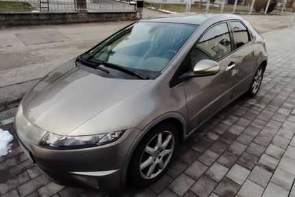 Honda Civic 264.000 km 2.099 &euro; Geisenfeld 85290