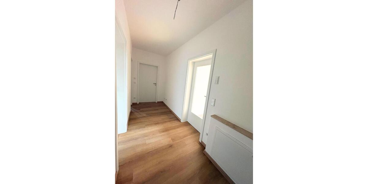 Dachgeschoßwohnung Großmehring - 3 Zimmer, 78 m&sup2;, 379.000&euro; | Angebot:26065707
